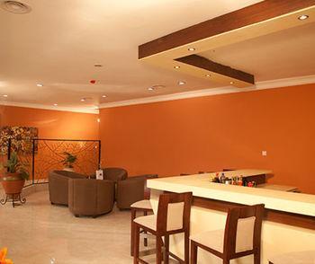 Crystal Rose Hostel Kumasi Ngoại thất bức ảnh